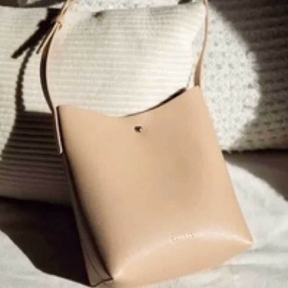 Samara Shoulder Bag - Picture 3 of 9